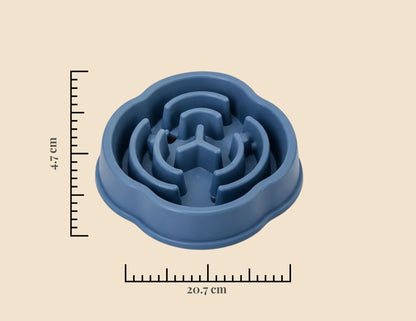 Taille de la gamelle : 4.7cm de Hauteur et 20.7cm de largeur.